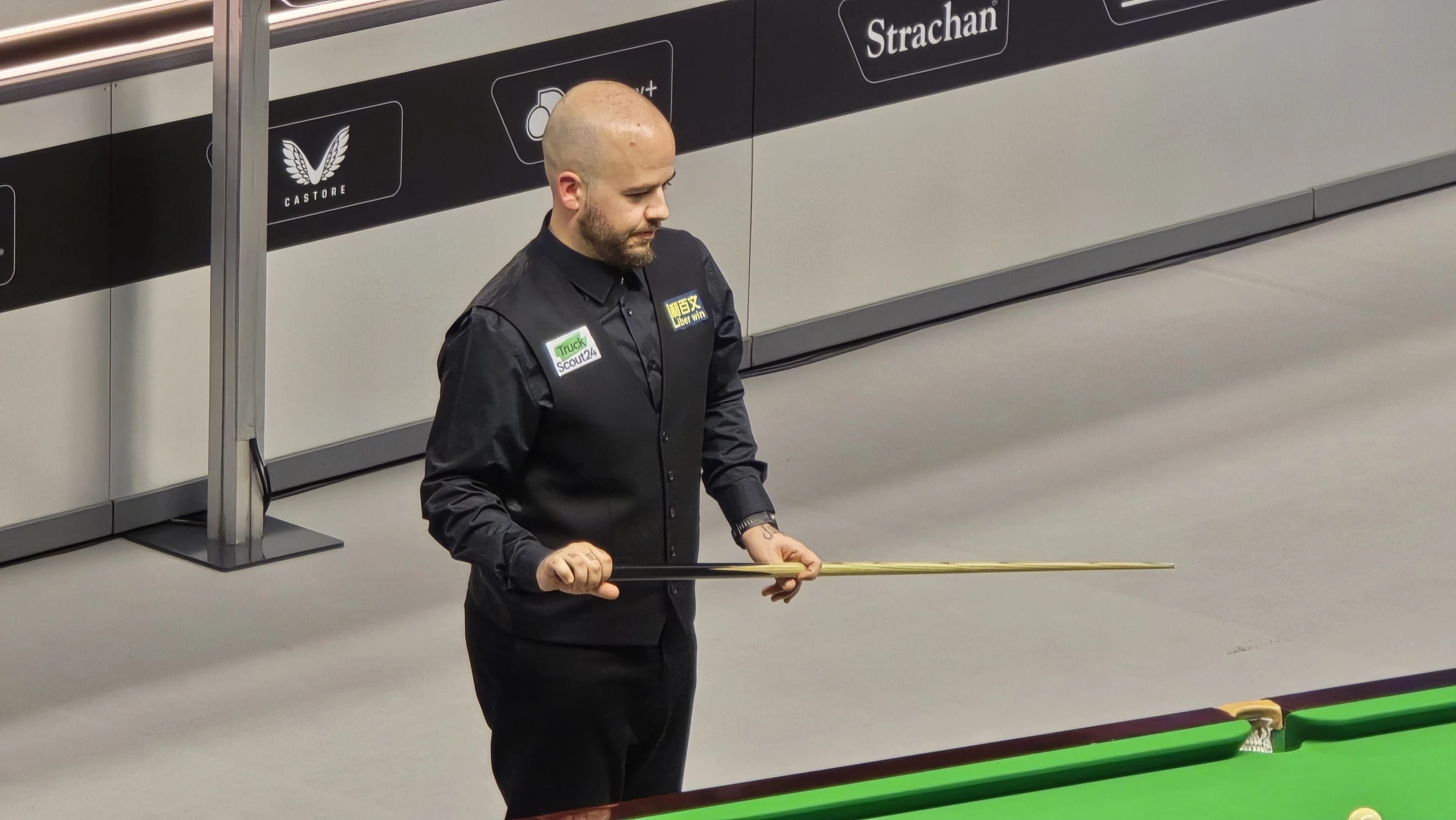 Luca Brecel at the snooker table