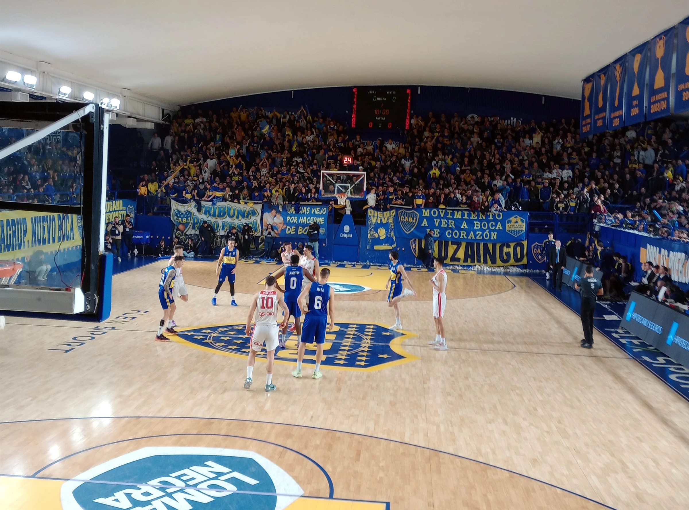 Boca Juniors basketball game