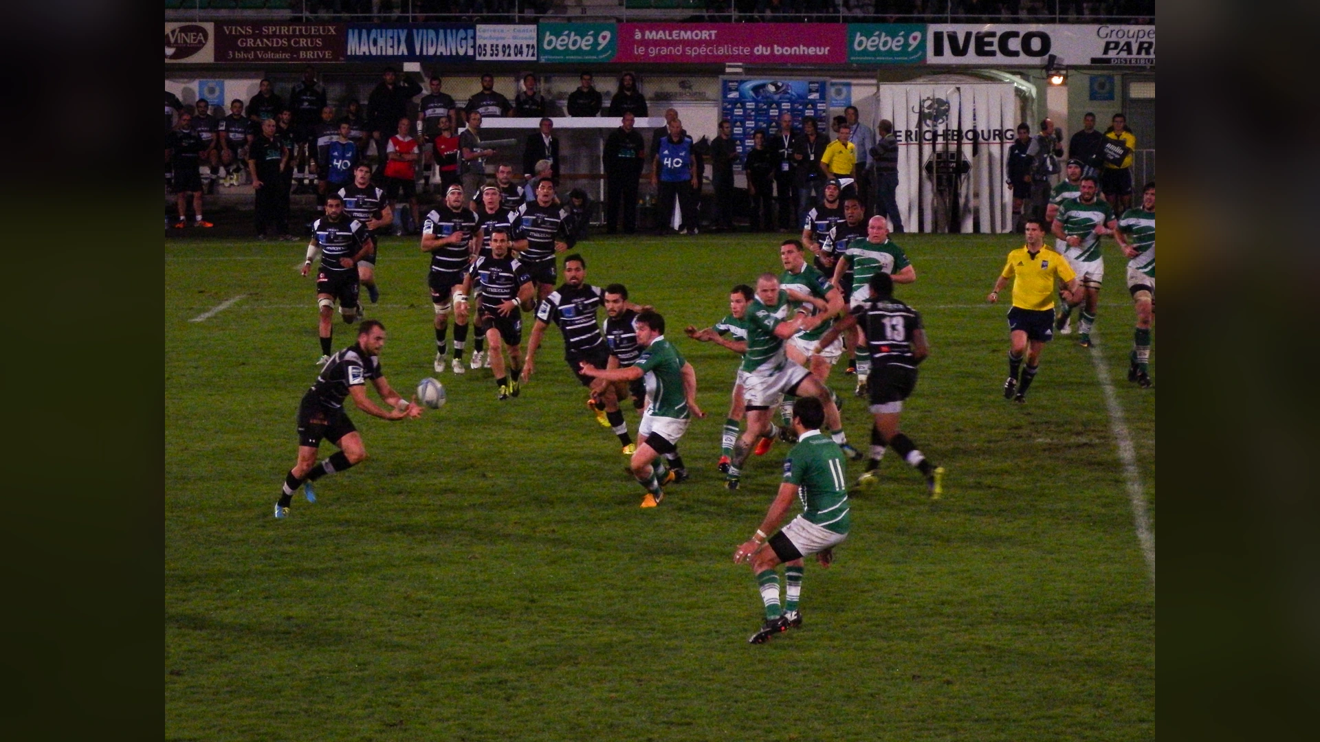 Newcastle Falcons rugby players
