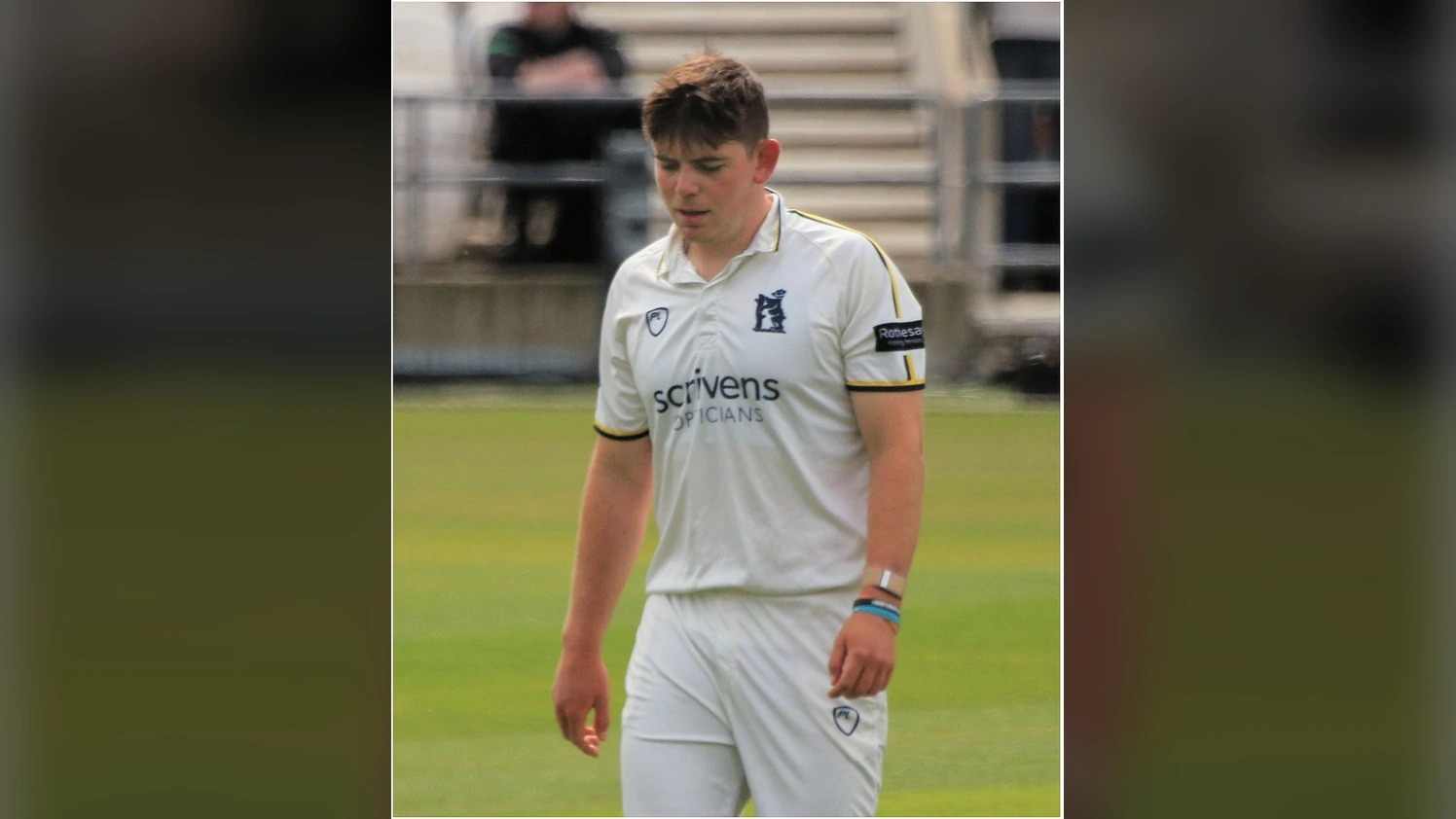 Ethan Bamber playing for Warwickshire