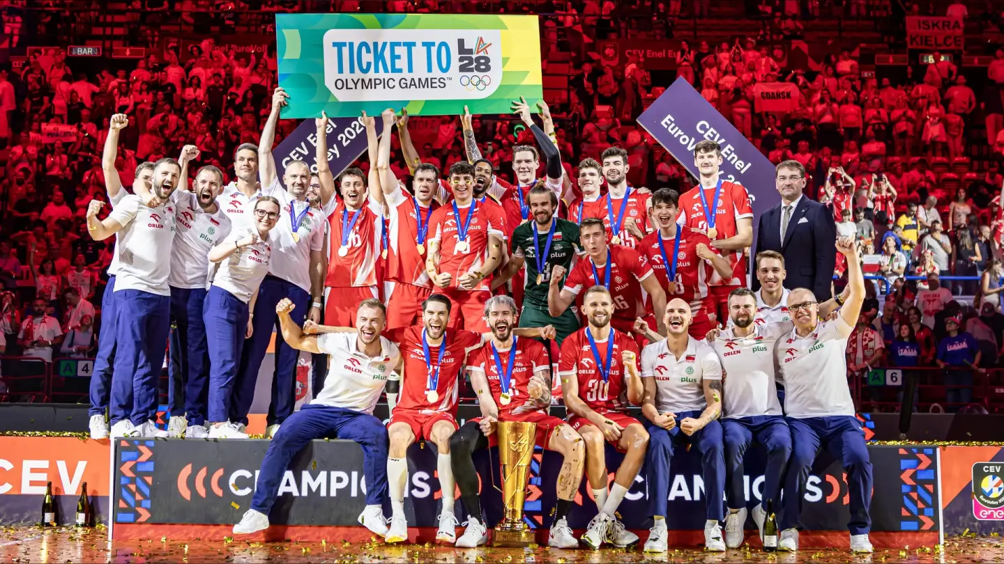 Poland celebrate retaining the EuroVolley title