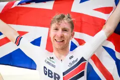 Anna Morris and Mark Stewart double Britain’s gold tally in Shanghai
