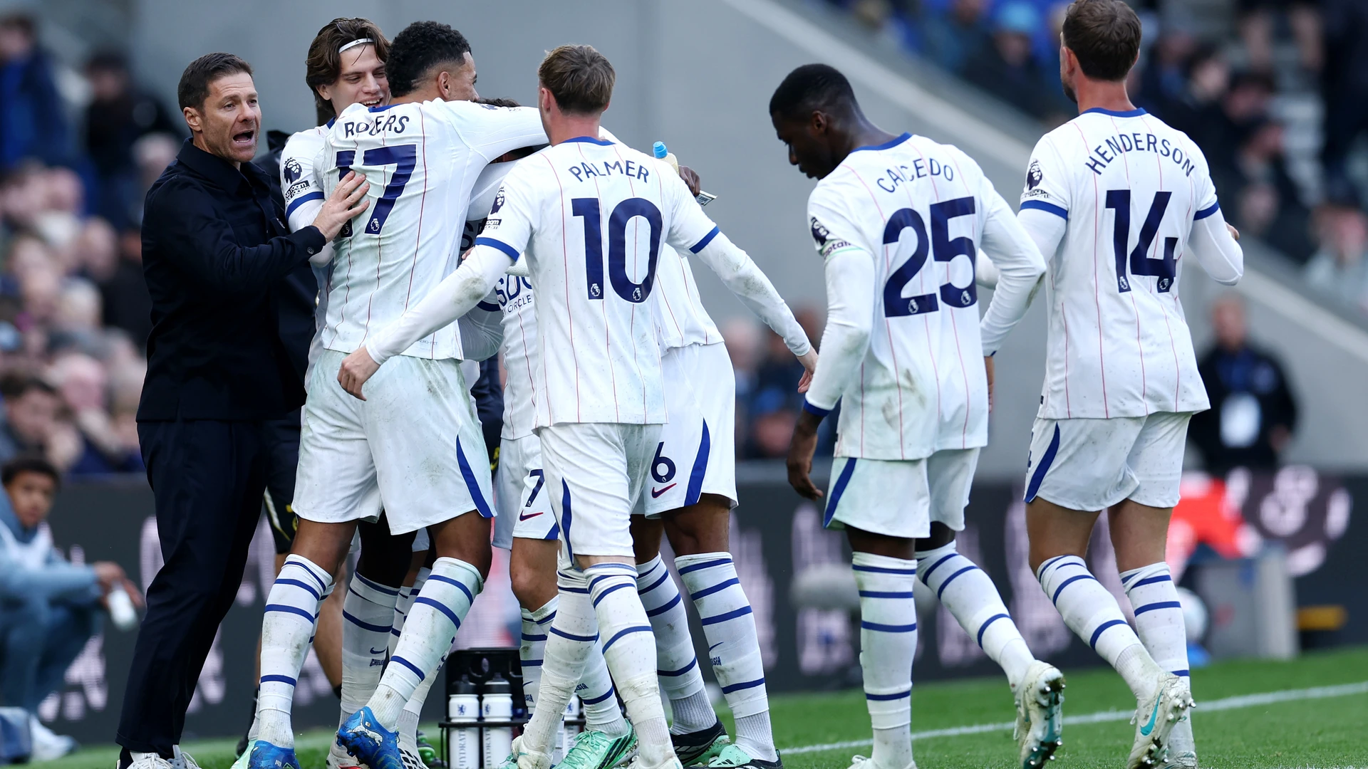 Pedro Neto's two goals carry Chelsea past Everton without conceding