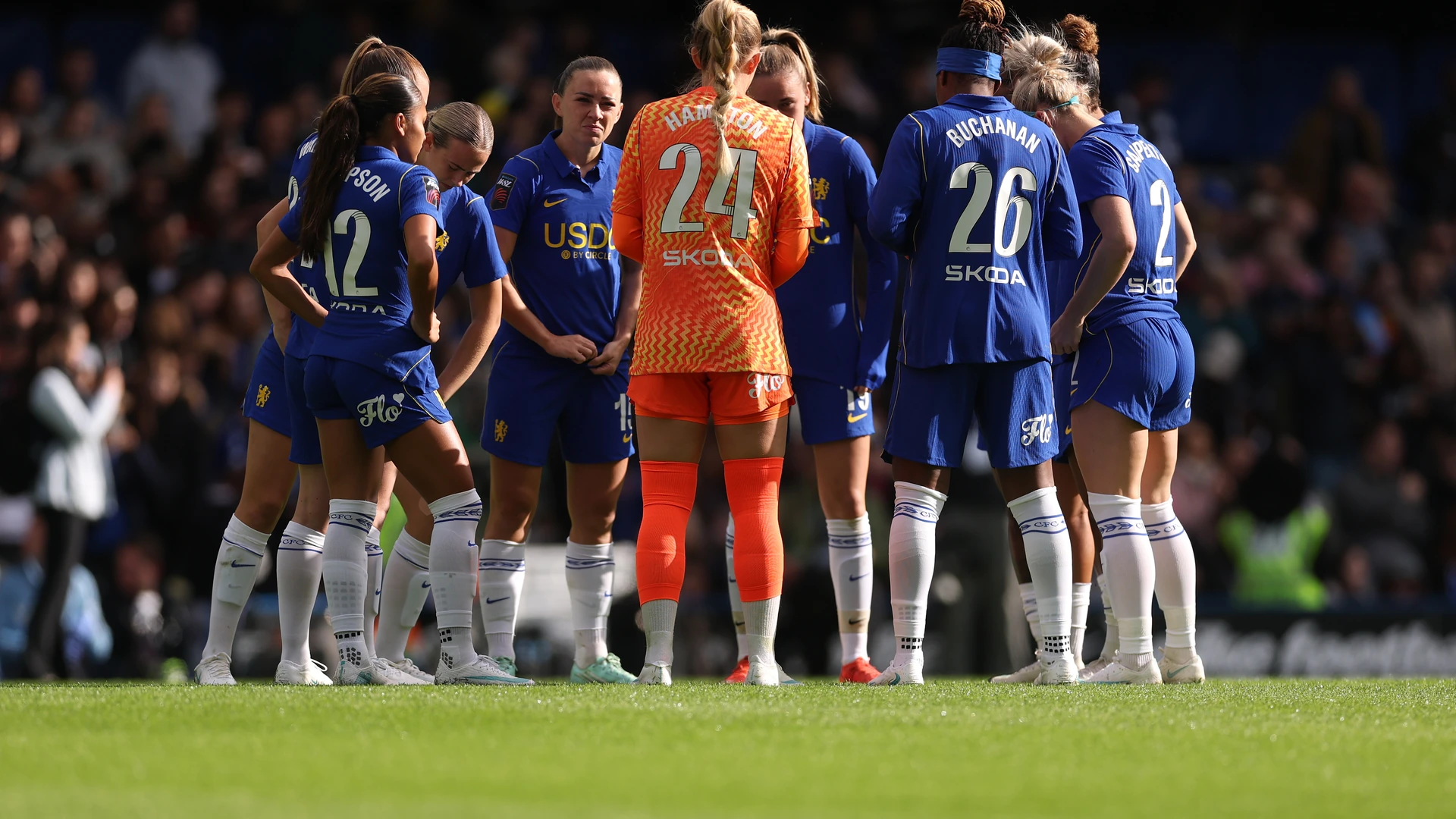 Lauren James and Ellie Carpenter score twice as Chelsea beat Tottenham 6-2