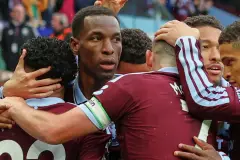 Jackson scores twice as Aston Villa end Manchester City’s winning run