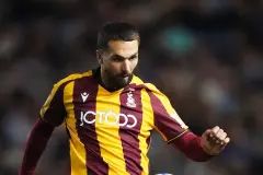 Bradford beat Peterborough 2-0 to reach the Carabao Cup quarter-finals