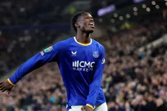 Everton beat Newcastle 3-1 to reach the Carabao Cup quarter-finals