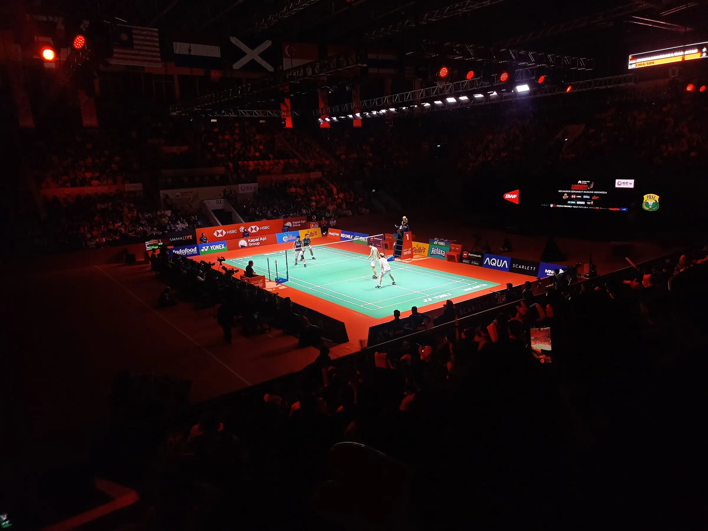 Aaron Chia and Soh Wooi Yik in men’s doubles action