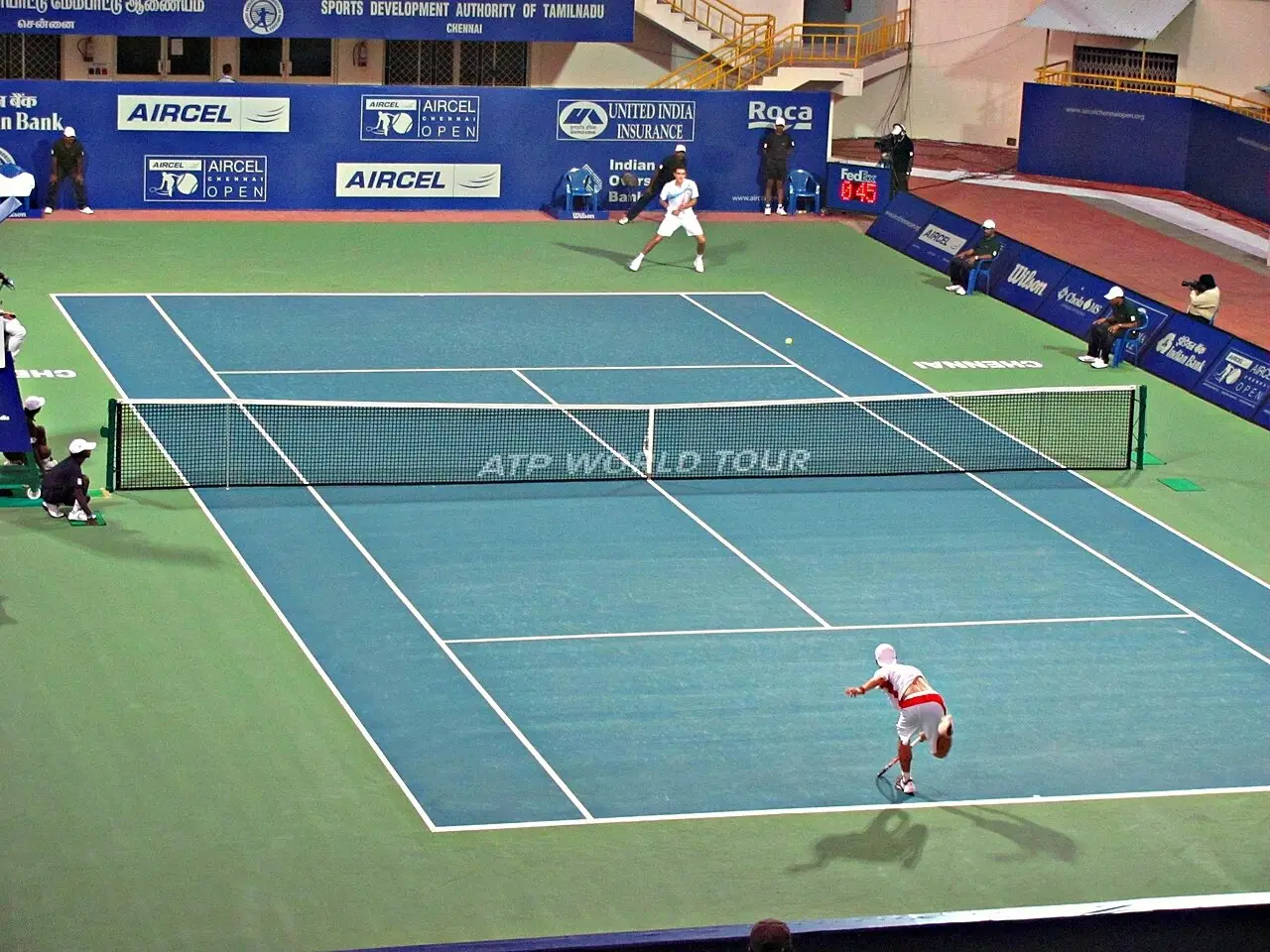 Kei Nishikori playing a tour match