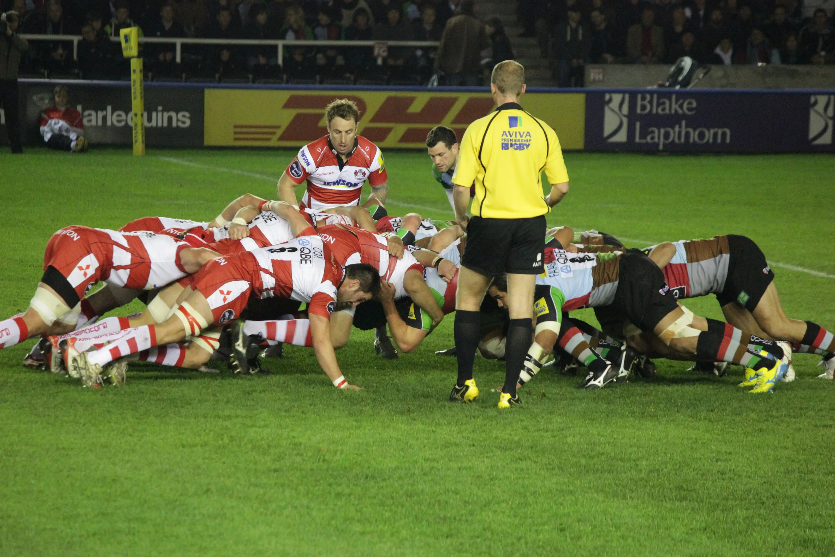 Harlequins and Gloucester contesting a Premiership scrum