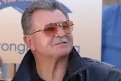 Mike Ditka, Bears player and coach, dies aged 86