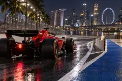 Lewis Hamilton accepts Singapore strategy blame